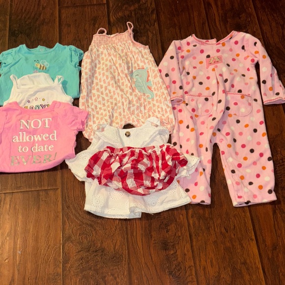 Colorful Baby Girl Clothing lot size 12 months - Picture 1 of 1